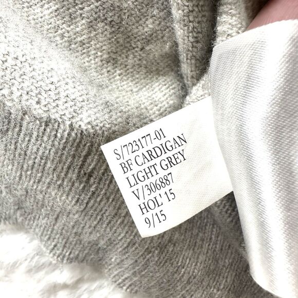 Banana Republic Women’s Small Merino Wool Cashmere Sweater Gray V-Neck Button Up - Picture 8 of 10
